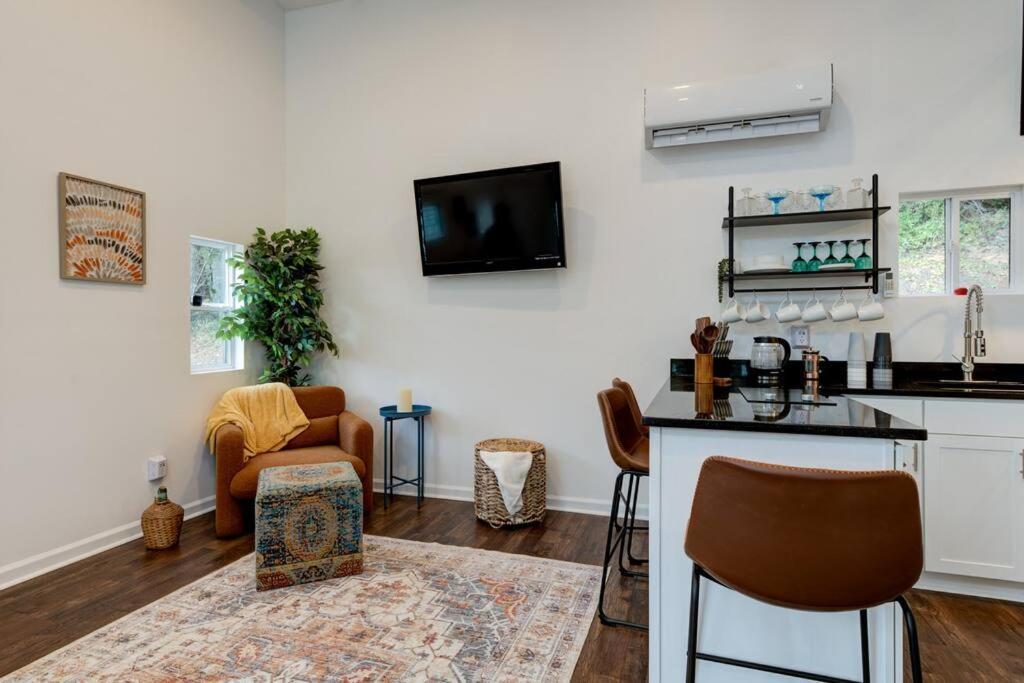 Вилла 2 Bed 1 Bath-Sleeps 5 To 6 Near Rrg Large Deck Beattyville Экстерьер фото